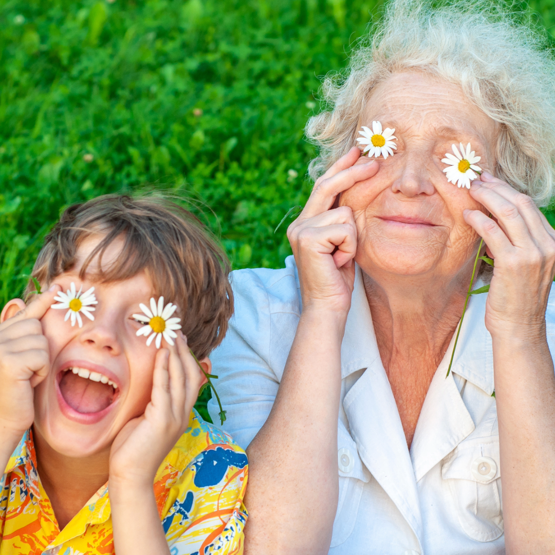 Idealny prezent dla Babci i Dziadka – jak wybrać wyjątkowy upominek?